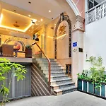 Hanz 4021 Boutique City Loft